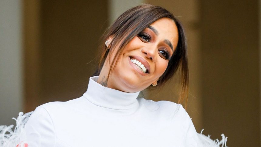 « Amel Bent dévoile des photos craquantes de son fils Zayn, 1 an ! »