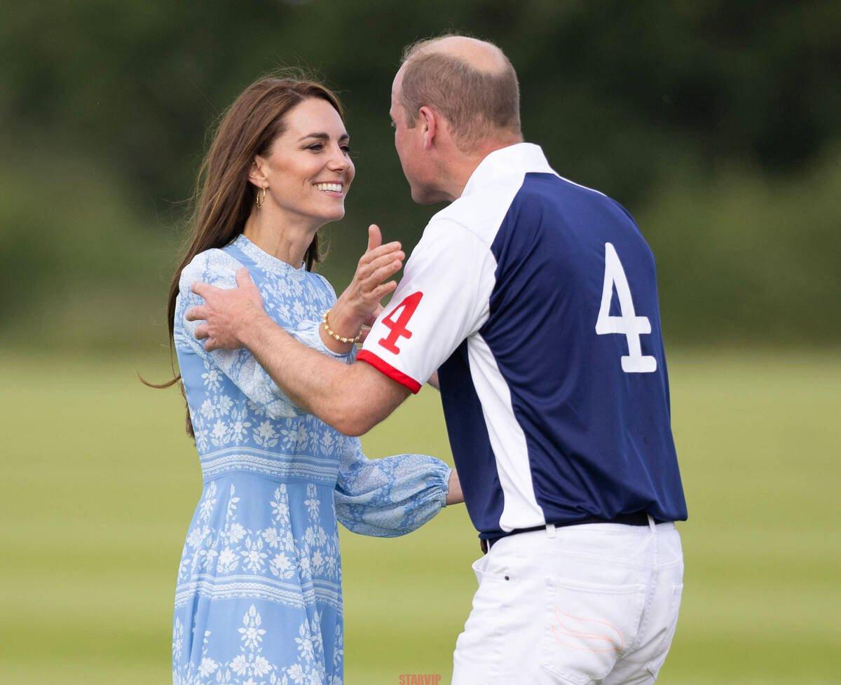 « La demande en mariage romantique du prince William à Kate Middleton près du lac Rutundu »