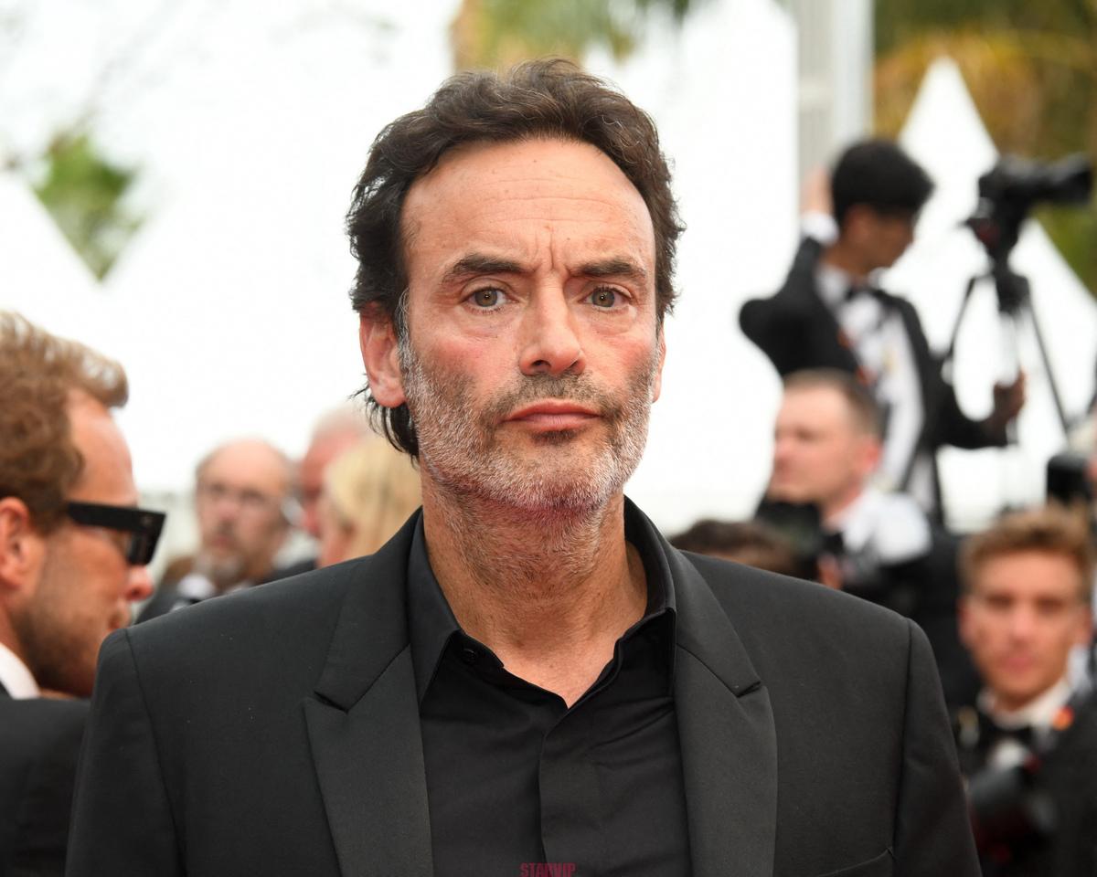 Retour explosif d’Anthony Delon : une menace voilée chez son père !