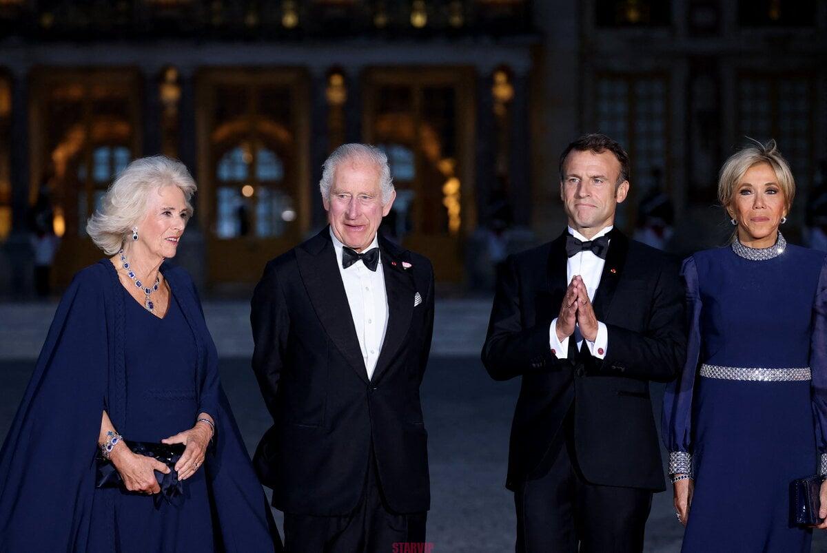 Arrivée remarquée du roi Charles III et de Camilla Parker Bowles à Versailles