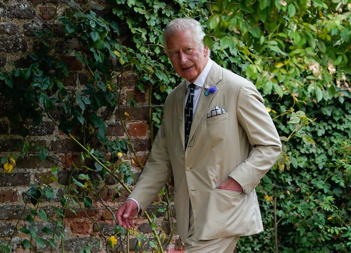 Le roi Charles III et le prince Andrew trouvent un accord : révélations sur le Royal Lodge