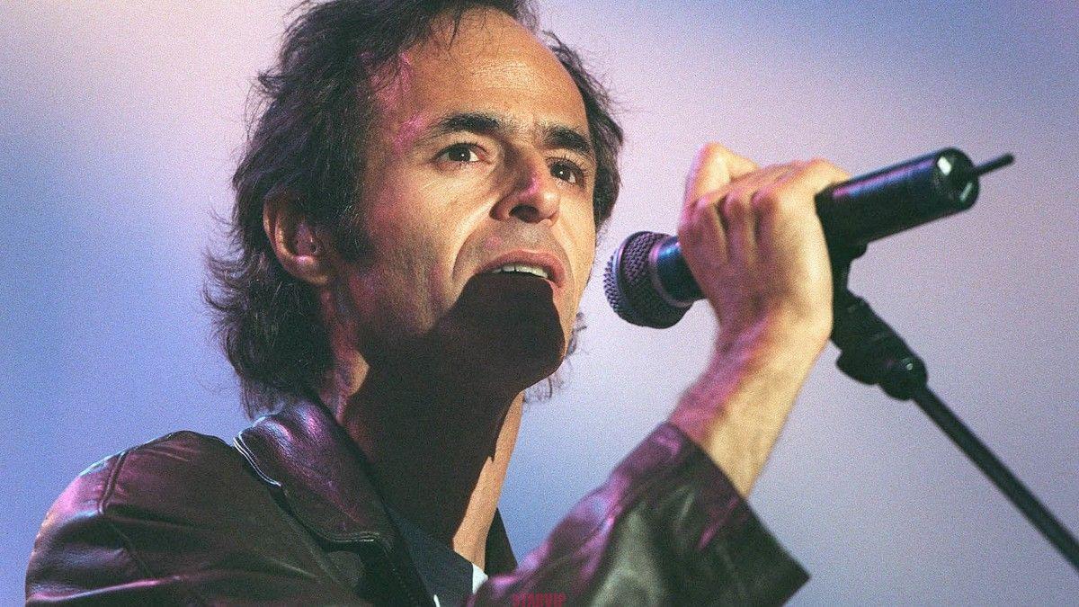 Jean-Jacques Goldman : un retour surprise aux Enfoirés ? Découvrez la drôle de photo et le tweet de Michael Youn !