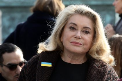 Catherine Deneuve mouche les journalistes : sa réaction inimitable en ce jour historique