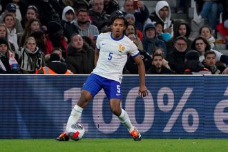 Jules Koundé : la taille du défenseur de l’équipe de France révélée !