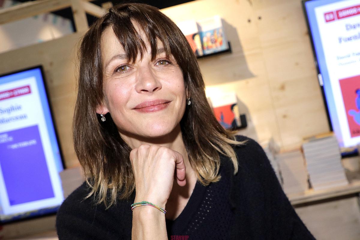 Sophie Marceau métamorphosée : à 57 ans, elle rajeunit de 20 ans grâce à sa nouvelle coupe !