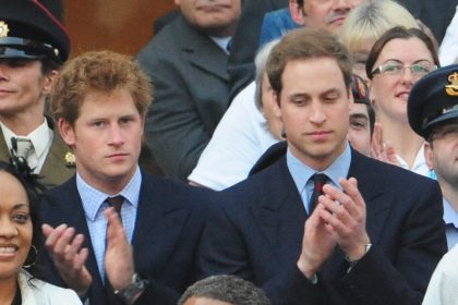 Funérailles de Lord Robert Fellowes : les princes William et Harry réunis mais distants