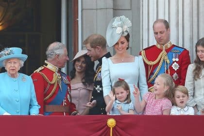 Charles III en colère contre Harry : un chantage impardonnable