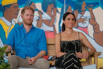 Le Prince Harry et Meghan Markle : des gestes tendres et une complicité publique renforcée