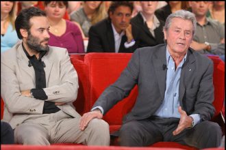 Alain Delon : son fils Anthony dévoile des souvenirs inédits de Douchy et Loubo