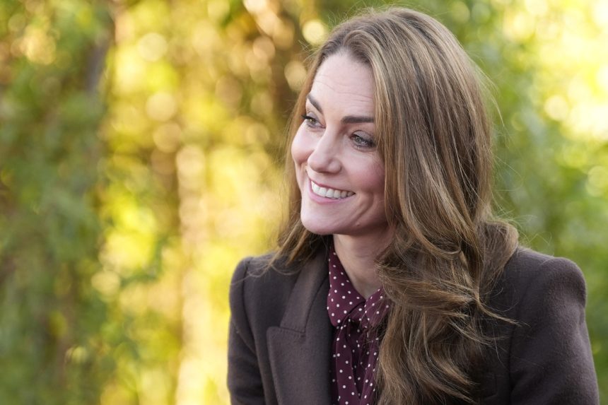 Kate Middleton : sa robe à pois toujours en stock !