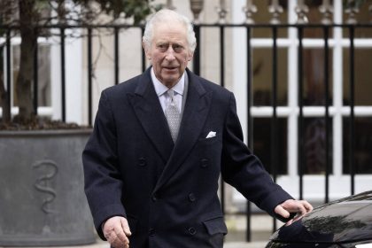 Le roi Charles III défie l’ombre du prince Harry lors de sa tournée en Australie