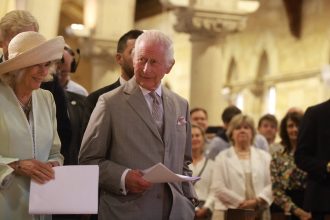 Le roi Charles III en Australie : entre engagements royaux et combat contre le cancer