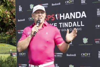 Mike Tindall relève un défi TikTok hilarant !